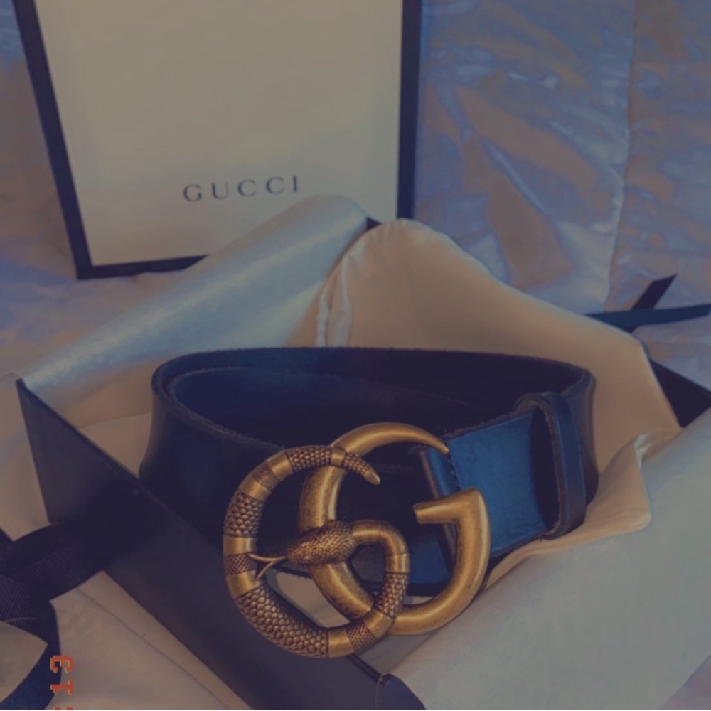 Gucci Snake Logo Plaque Buckle Belt